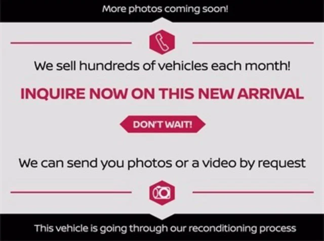 Used 2018 Summit White GMC SLT image 24