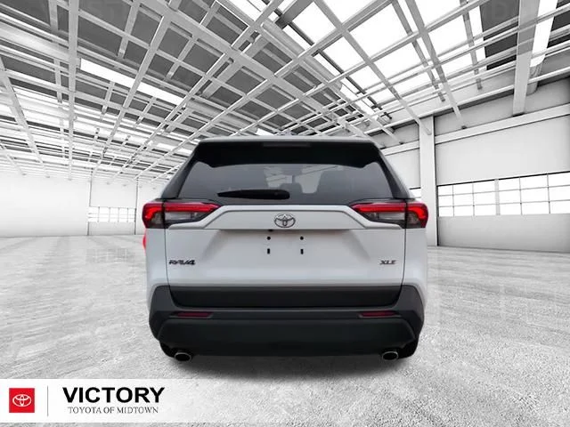 Used 2025 White Toyota XLE image 4