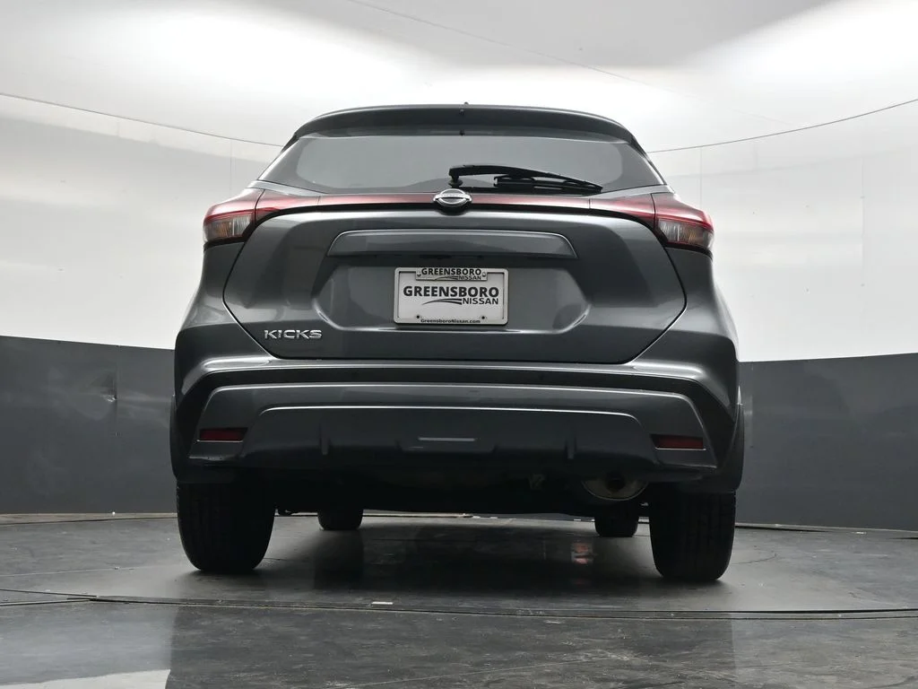 Used 2024 Gray Nissan S image 33