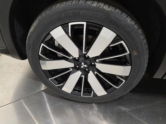 New 2026 Black Mitsubishi SEL S-AWC image 22