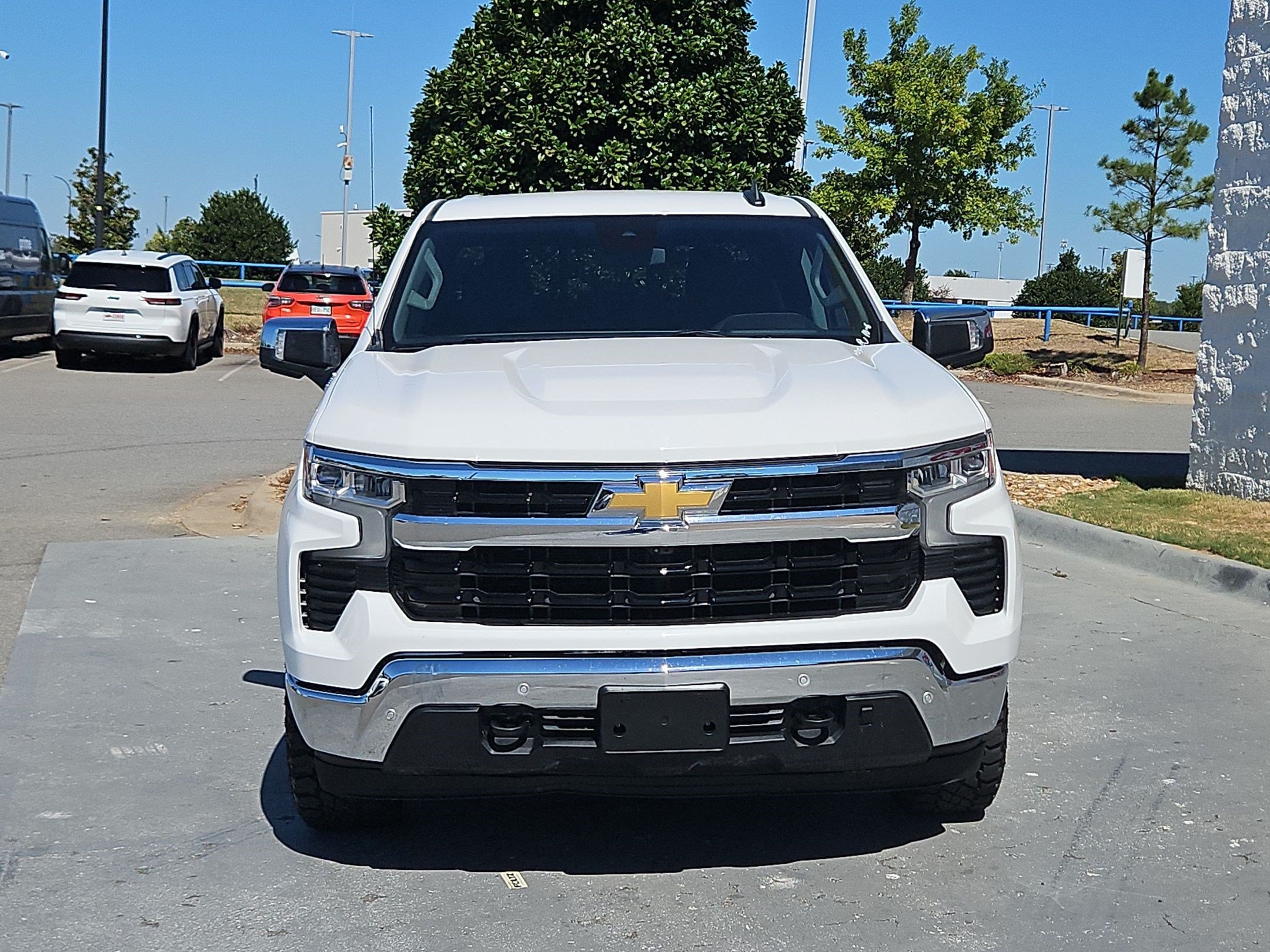 Used 2025 Chevrolet Silverado 1500 LT with VIN 1GCUKDEDXSZ191729 for sale in Little Rock
