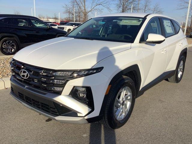 New 2026 White Pearl Hyundai SE image 4