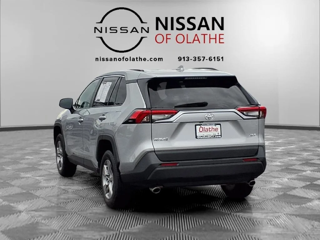 Certified Used 2025 Silver Toyota XLE image 5