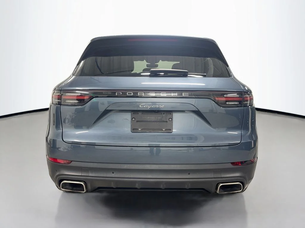 Used 2019 Biscay Blue Metallic Porsche  image 8