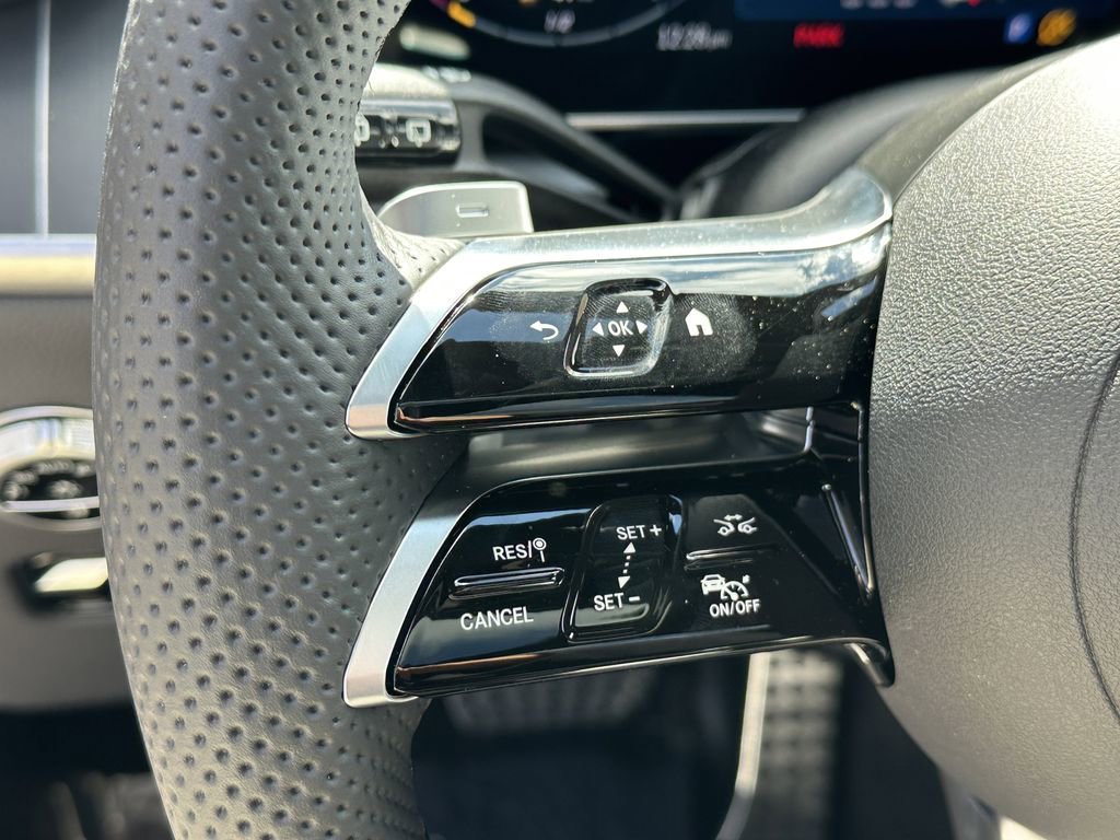 New 2026 MANUFAKTUR Alpine Grey Mercedes-Benz GLC 300 image 28