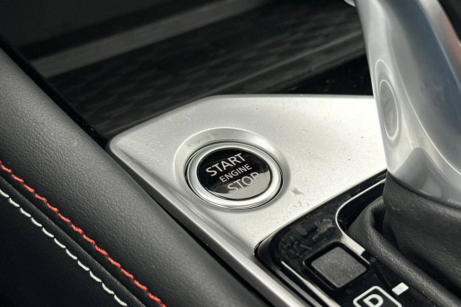 2025 Nissan Altima SR - Photo 21
