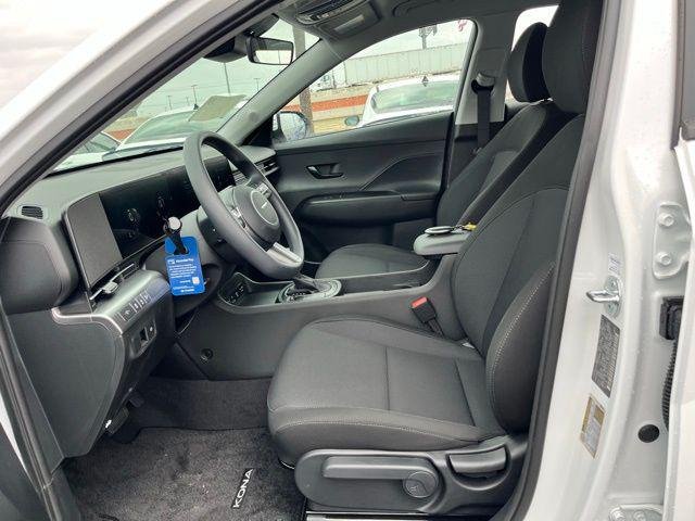 New 2026 White Hyundai SE FWD image 15