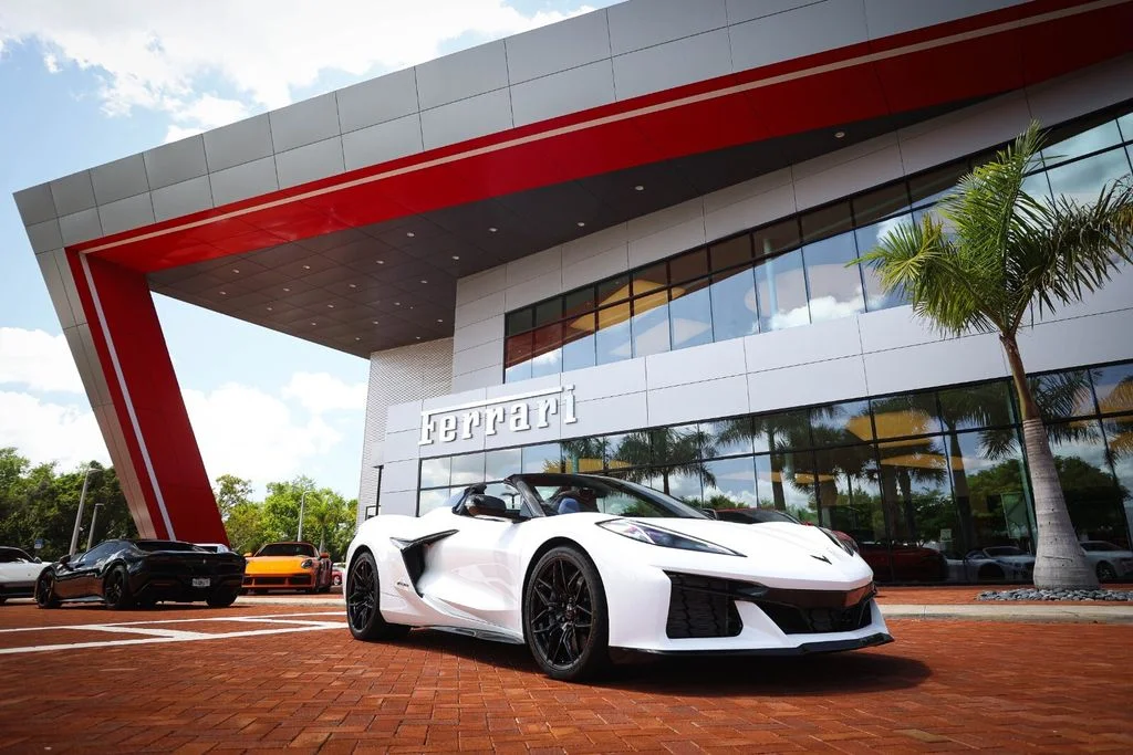Used 2026 Arctic White Chevrolet Z06 image 25