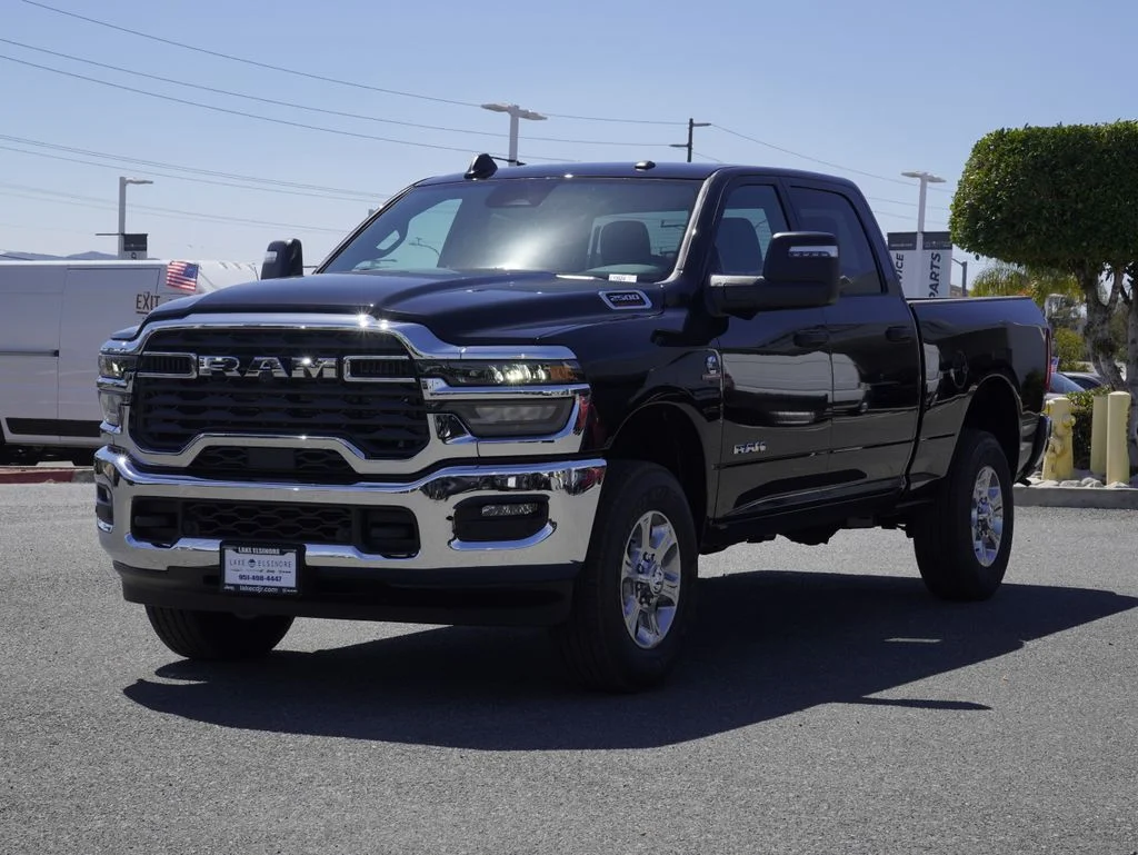 New 2026 Diamond Black Crystal Pearl-Coat Exterior Paint RAM Big Horn image 7
