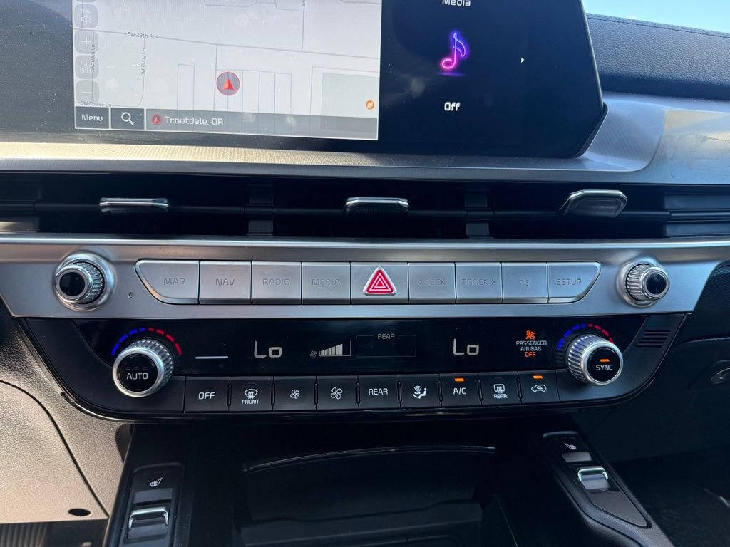 Used 2025 Ebony Black Kia S image 14