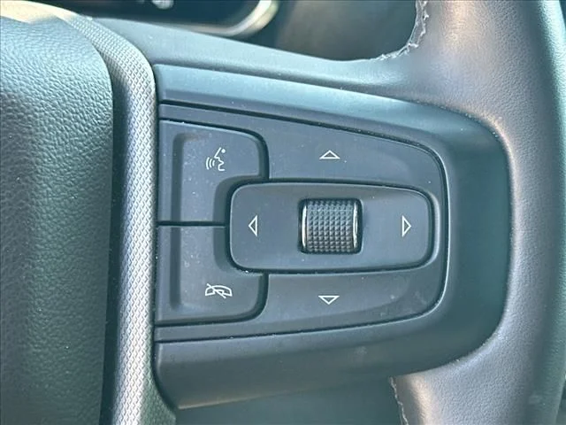 Used 2024  GMC Denali image 31