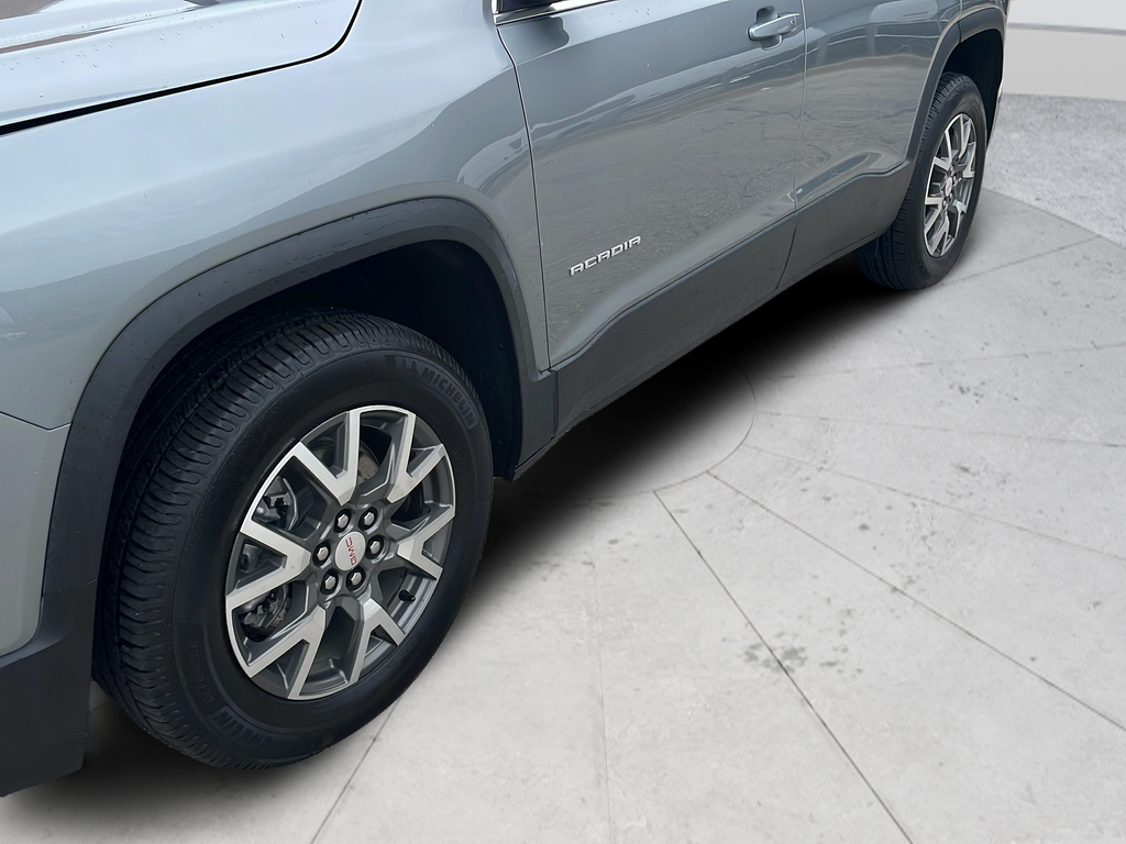Used 2023 Silver GMC SLE image 43