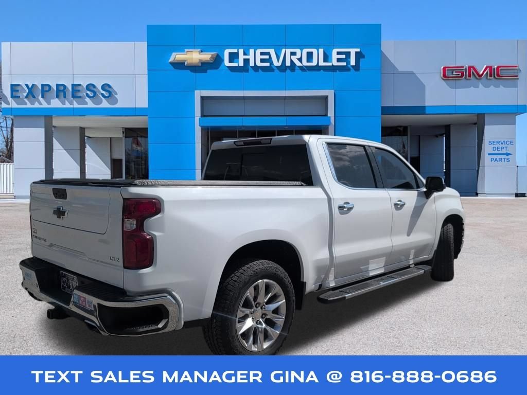 Certified Used 2022 SUMMIT WHITE Chevrolet LTZ image 3