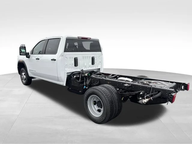 New 2026 Summit White GMC Pro image 3