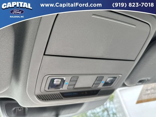 Used 2023 White Ford XLT image 32