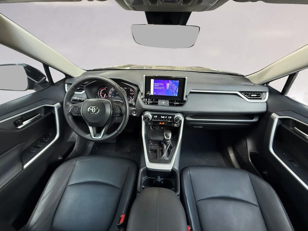 Used 2025 Gray Toyota XLE Premium image 12