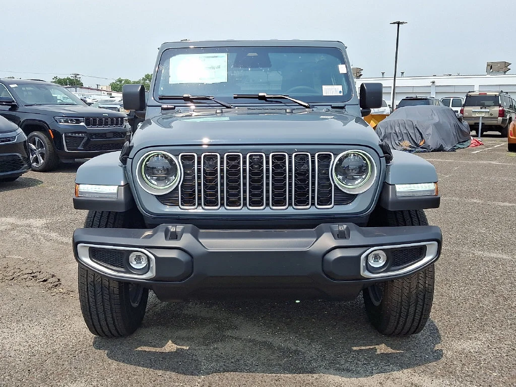New 2026 Anvil Clear-Coat Exterior Paint Jeep Sahara image 2
