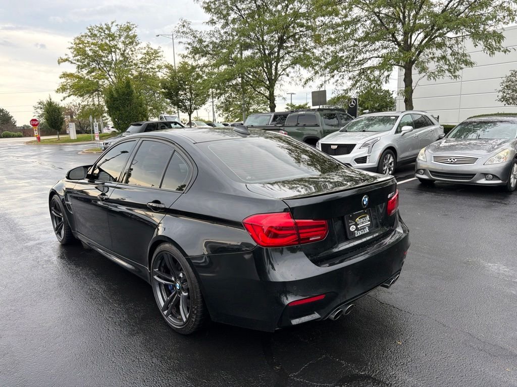 Used 2017 Black Sapphire Metallic BMW Base image 3