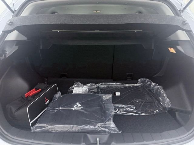 2025 Mitsubishi Outlander Sport ES - Photo 14