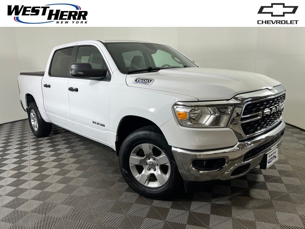 2023 RAM 1500 Big Horn/Lone Star 4x4 Crew Cab 5'7's photo