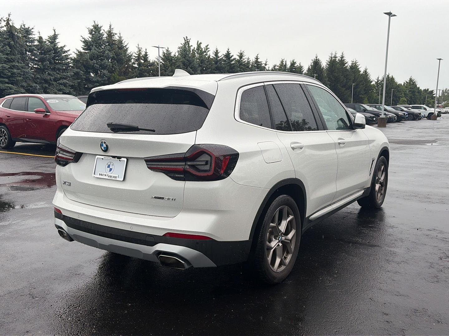 Used 2022 Mineral White Metallic BMW xDrive30i image 3