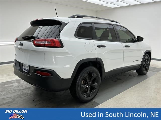 Used 2017 Bright White Clearcoat Jeep Altitude image 4