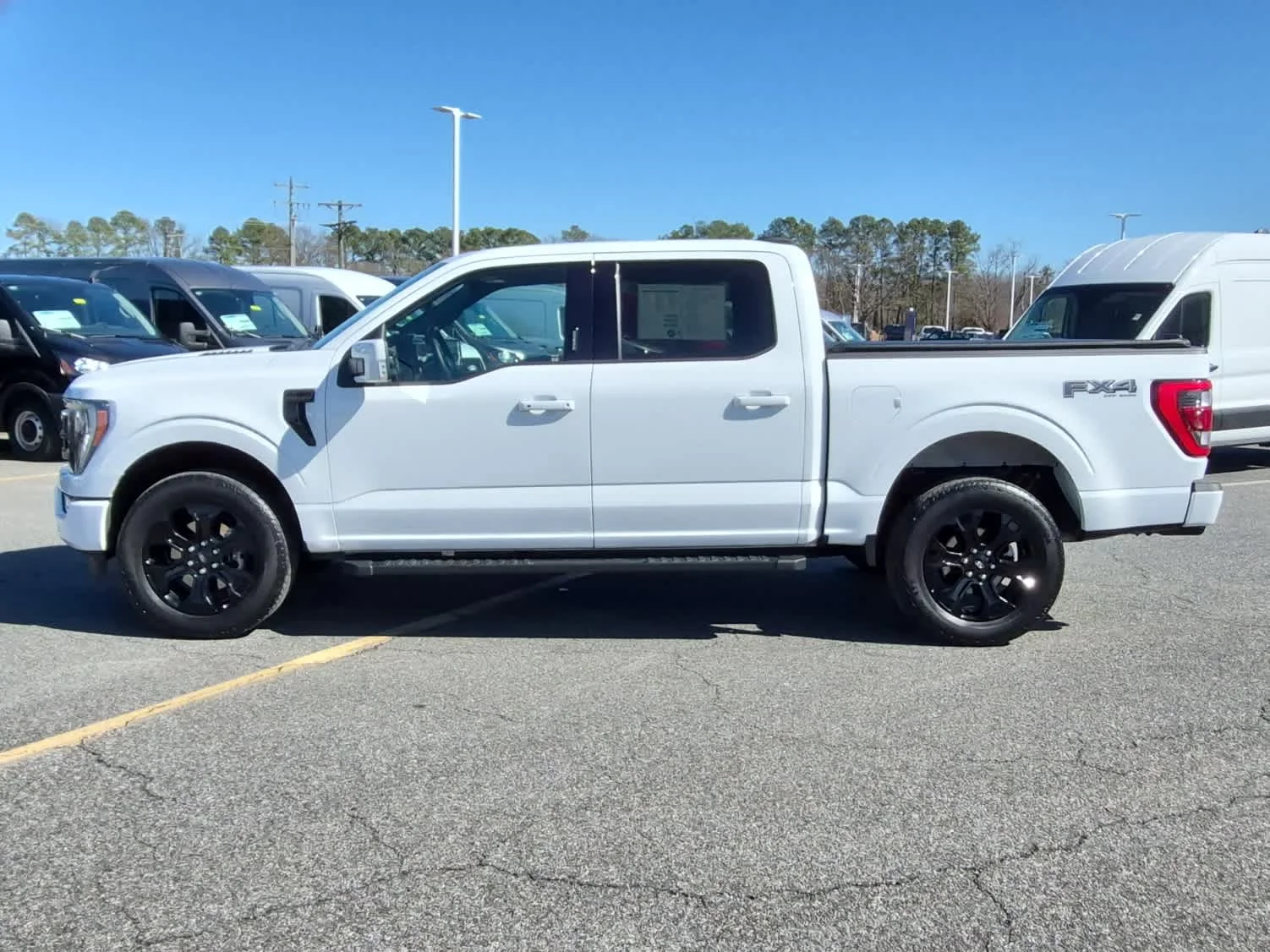 Certified Used 2023 Oxford White Ford LARIAT image 5