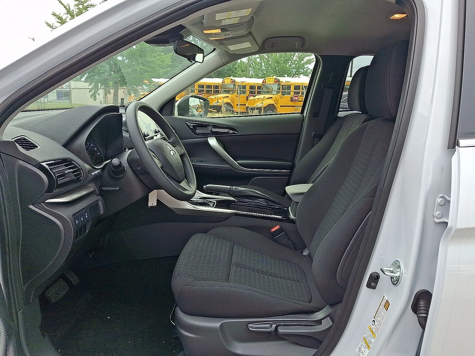 New 2026 White Mitsubishi ES image 14