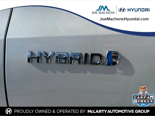 Used 2019 White Toyota XLE image 8