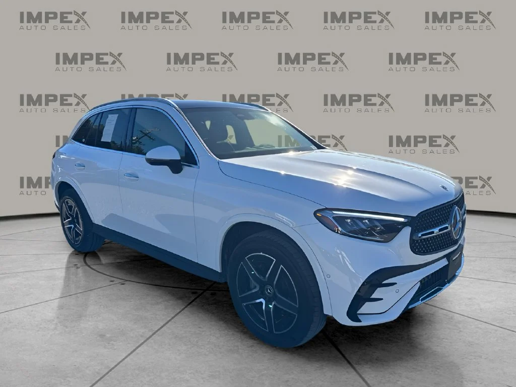 Used 2024 White Mercedes-Benz GLC 300 image 7