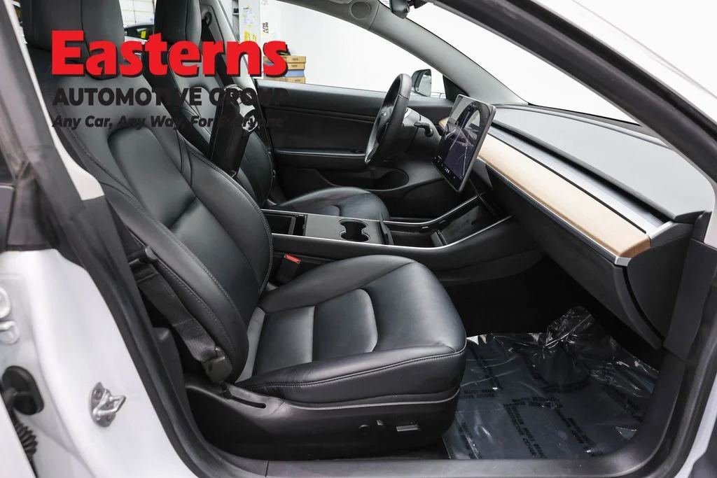 Used 2019 White Tesla Long Range image 17