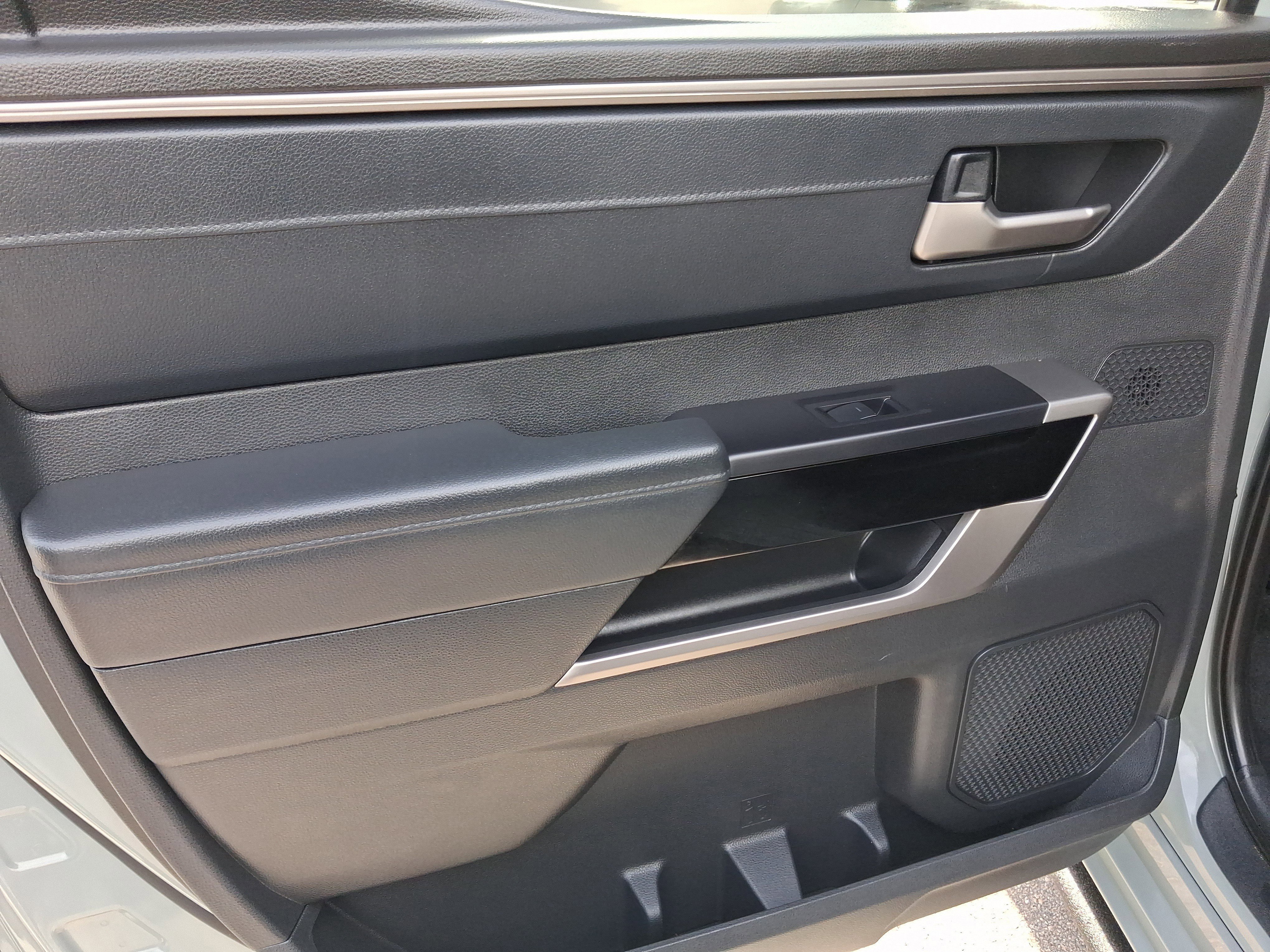 Used 2024  Toyota Limited image 12