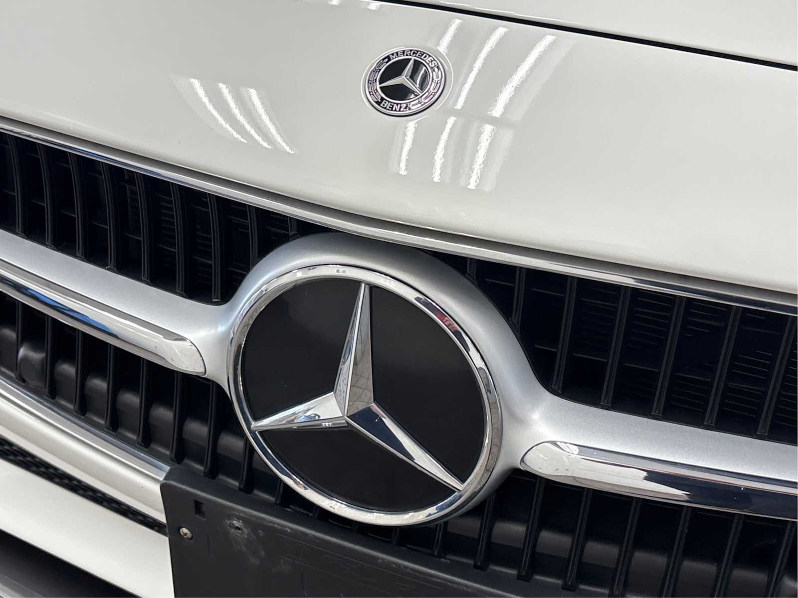 Used 2023 Polar White Mercedes-Benz C 300 image 15