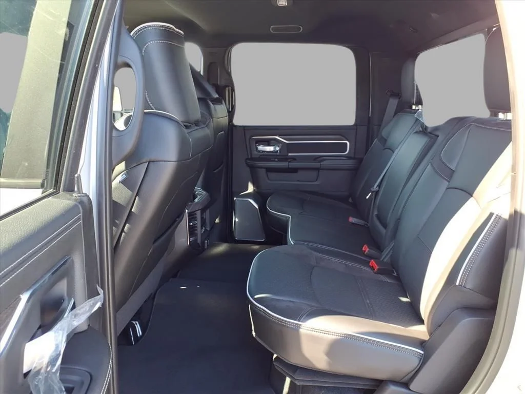 2026 RAM 2500 Laramie - Photo 11