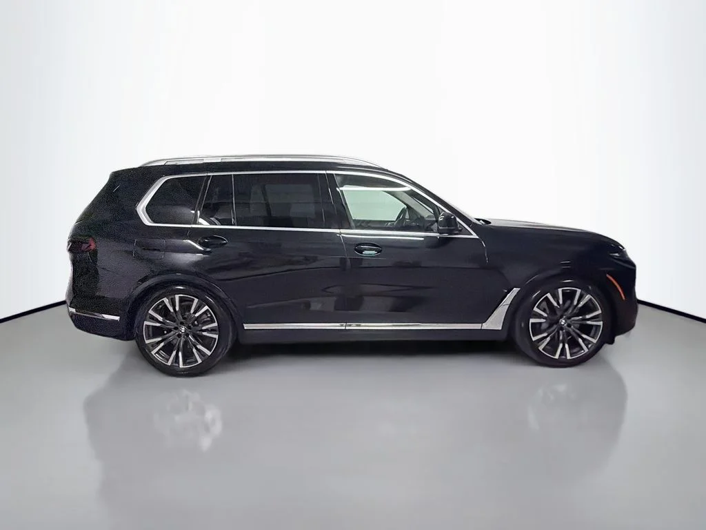 Used 2024 Black BMW xDrive40i image 8