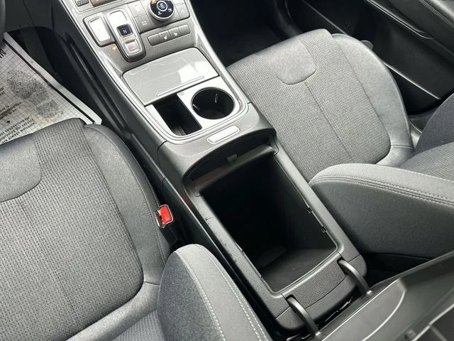 Used 2023 Gray Hyundai SEL image 24