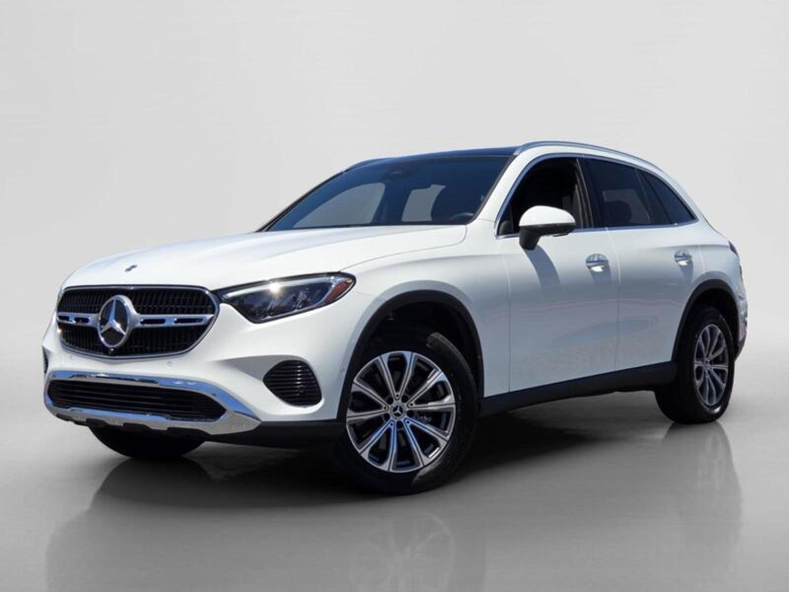 2026 Mercedes-Benz GLC GLC 300 4MATIC's photo