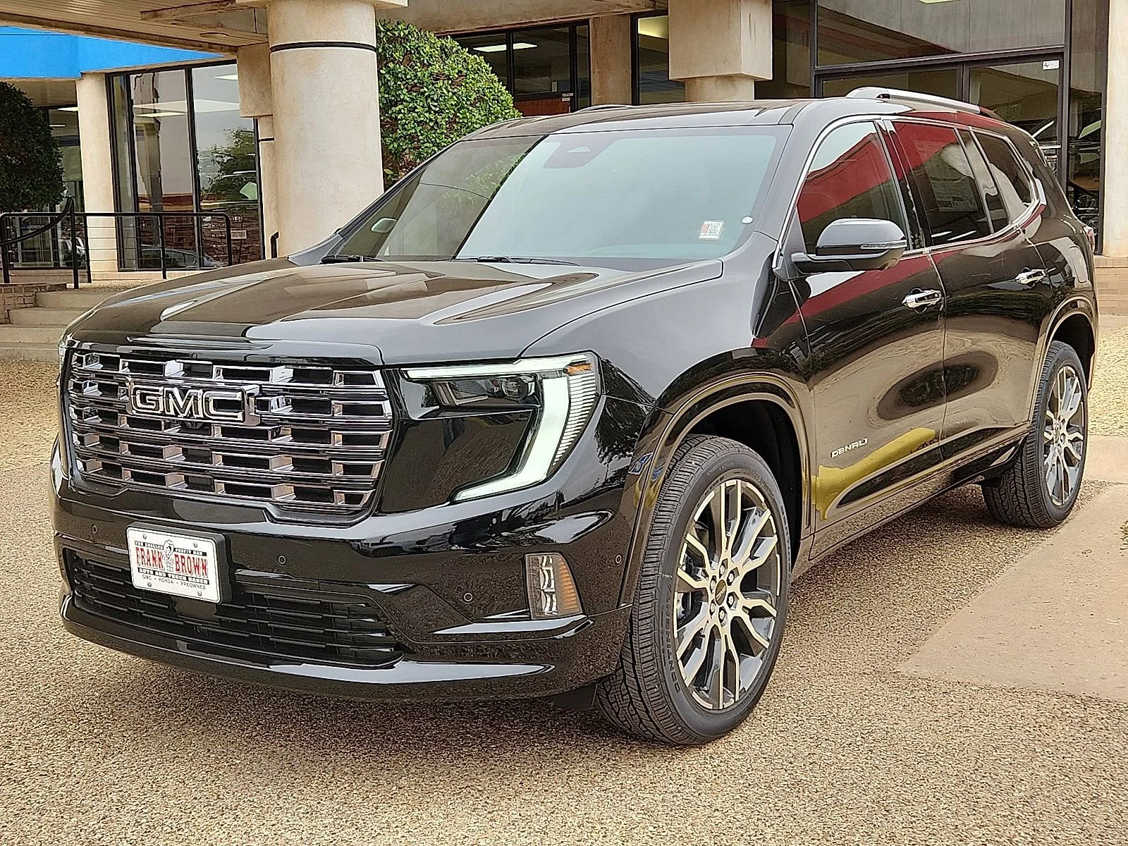 2026 GMC Acadia Denali Ultimate AWD's photo