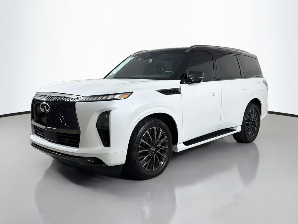 Used 2025 Black INFINITI AUTOGRAPH image 1