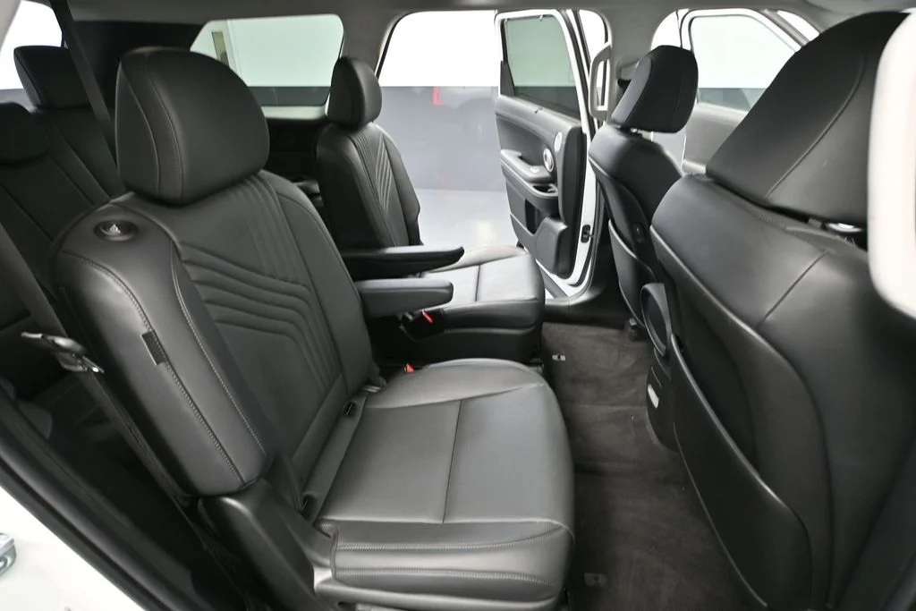 Used 2026 White Hyundai SEL Lite Roof Damage image 37