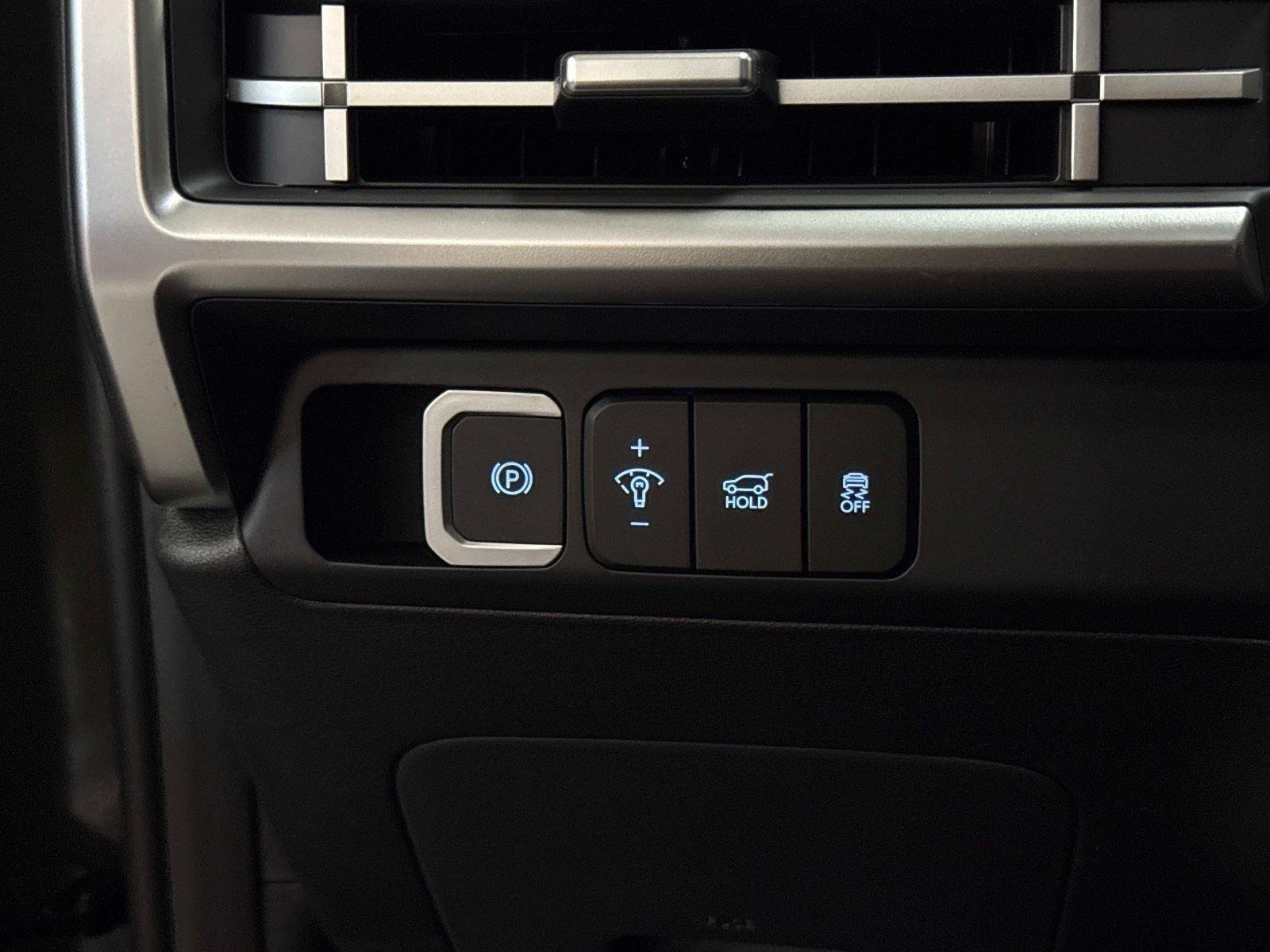 New 2026 Rockwood Green Hyundai SEL AWD image 31