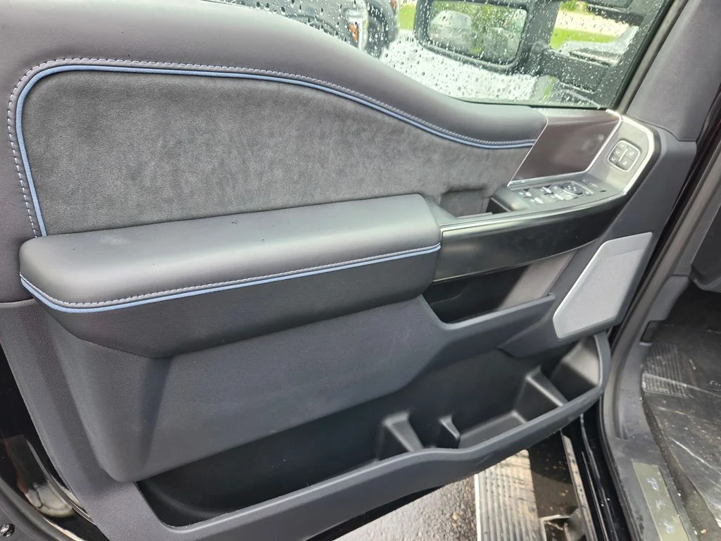 New 2026 Agate Black Metallic Ford F-350® Platinum® image 32