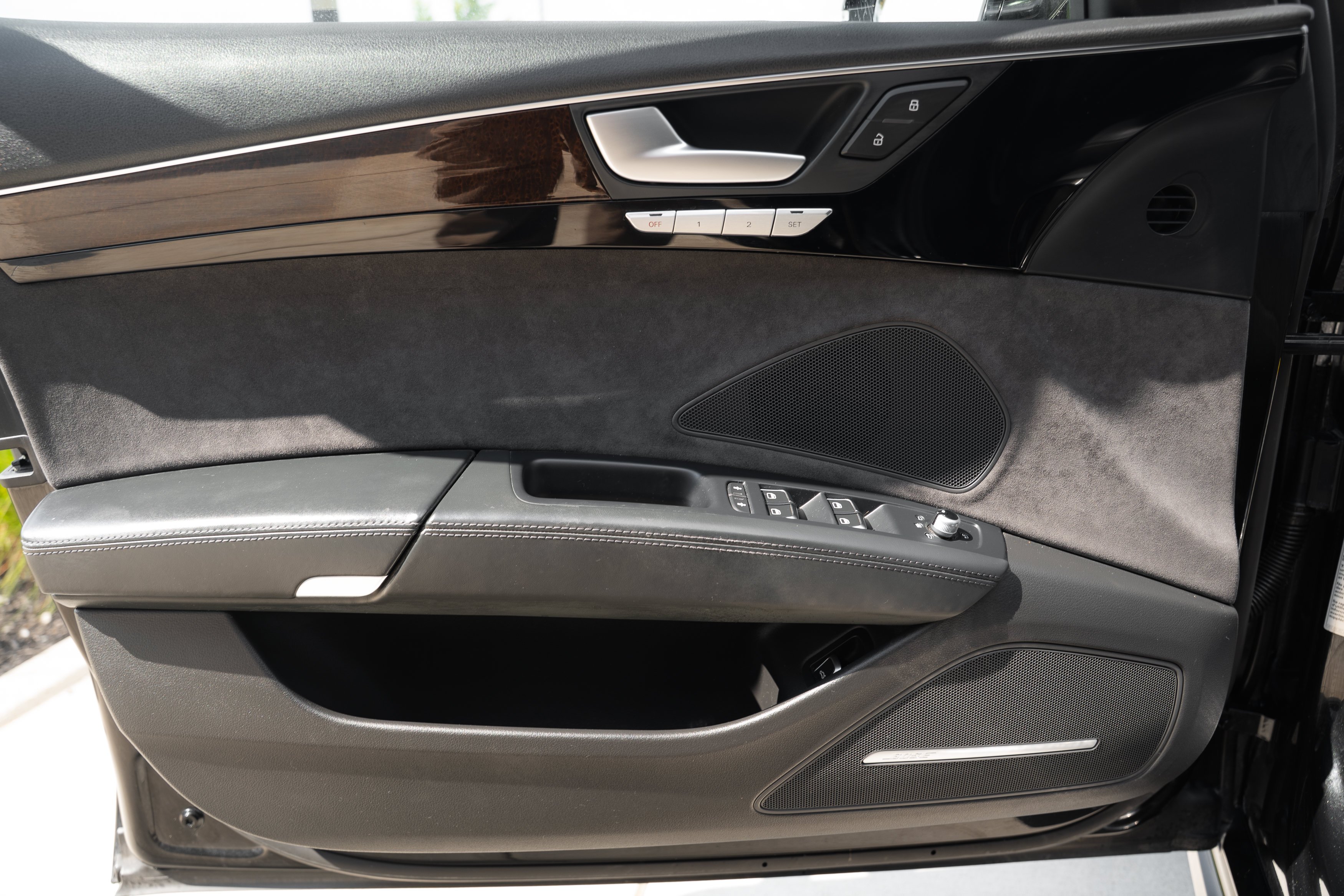 Used 2017 Mythos Black Metallic Audi Sport image 17
