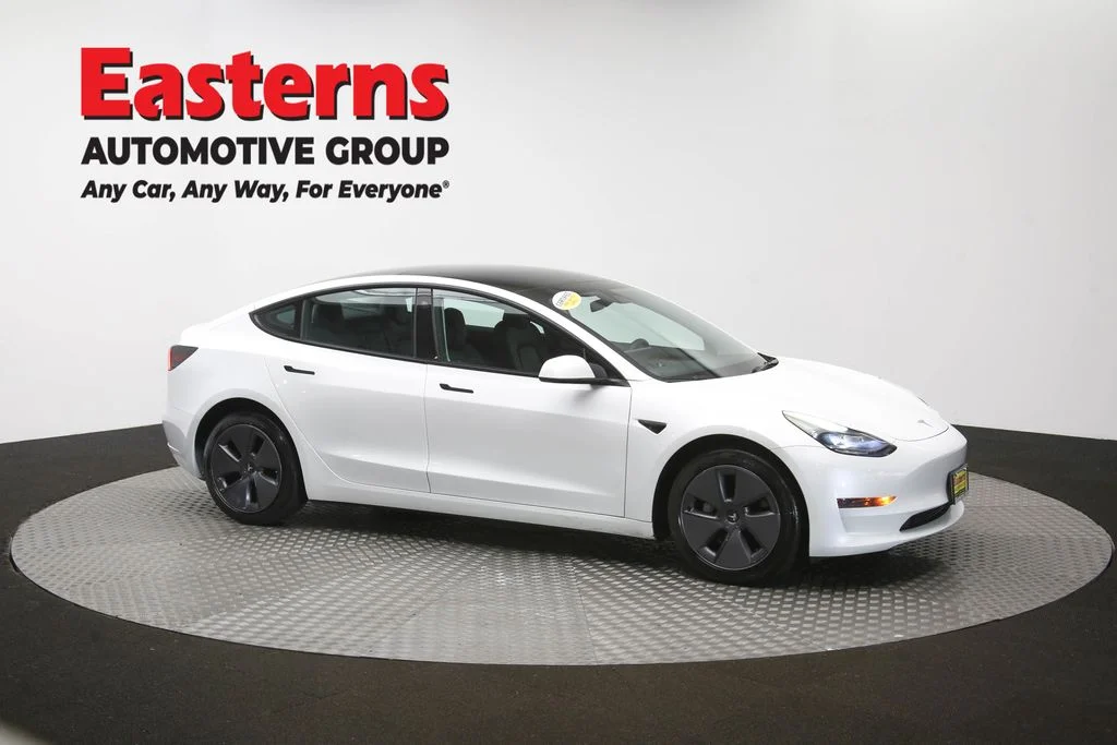 Used 2023 White Tesla Base image 42