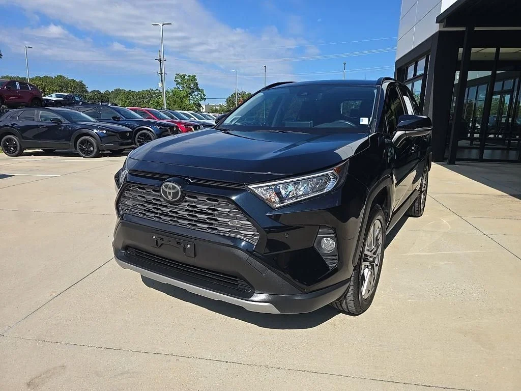 Used 2019 Black Toyota Limited image 19
