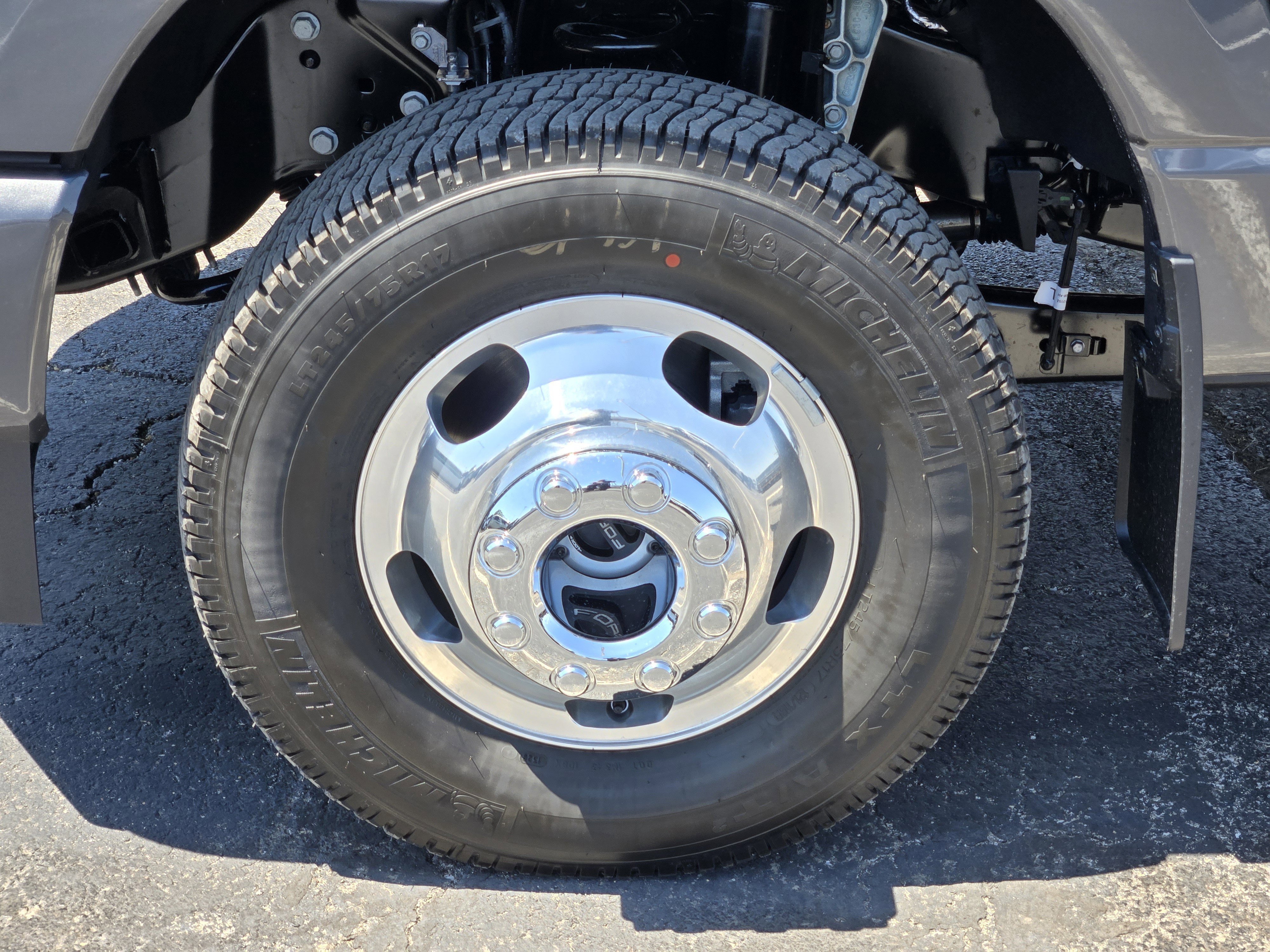 New 2026 Carbonized Gray Ford F-350 Platinum image 7