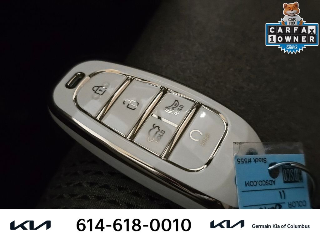 Used 2022 Black Hyundai Blue image 33