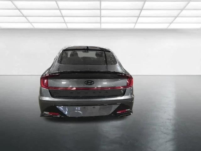Used 2021 Gray Hyundai SEL image 5