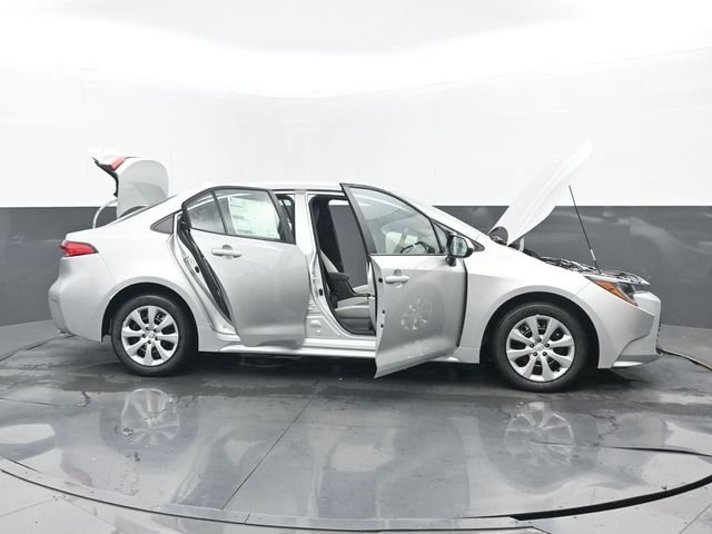 New 2026 Classic Silver Metallic Toyota LE image 30