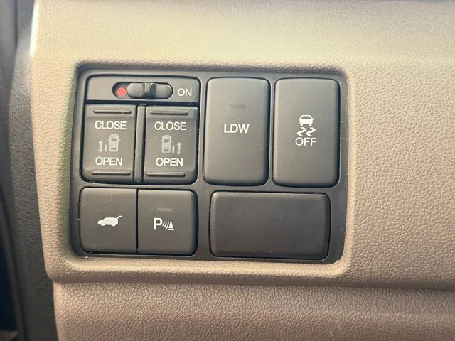 Used 2015 Black Honda  image 26